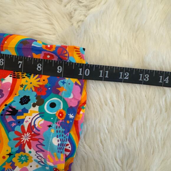 Disney Pride Collection Mickey Mouse Short Sleeve Button Down Shirt Medium NWOT - Picture 14 of 15